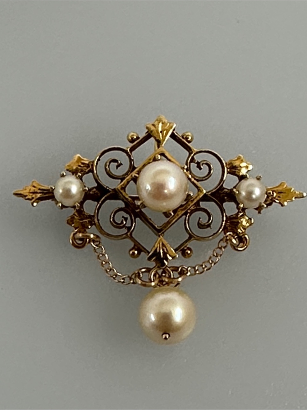 VINTAGE 14k real solid Gold Real Pearl Brooch​